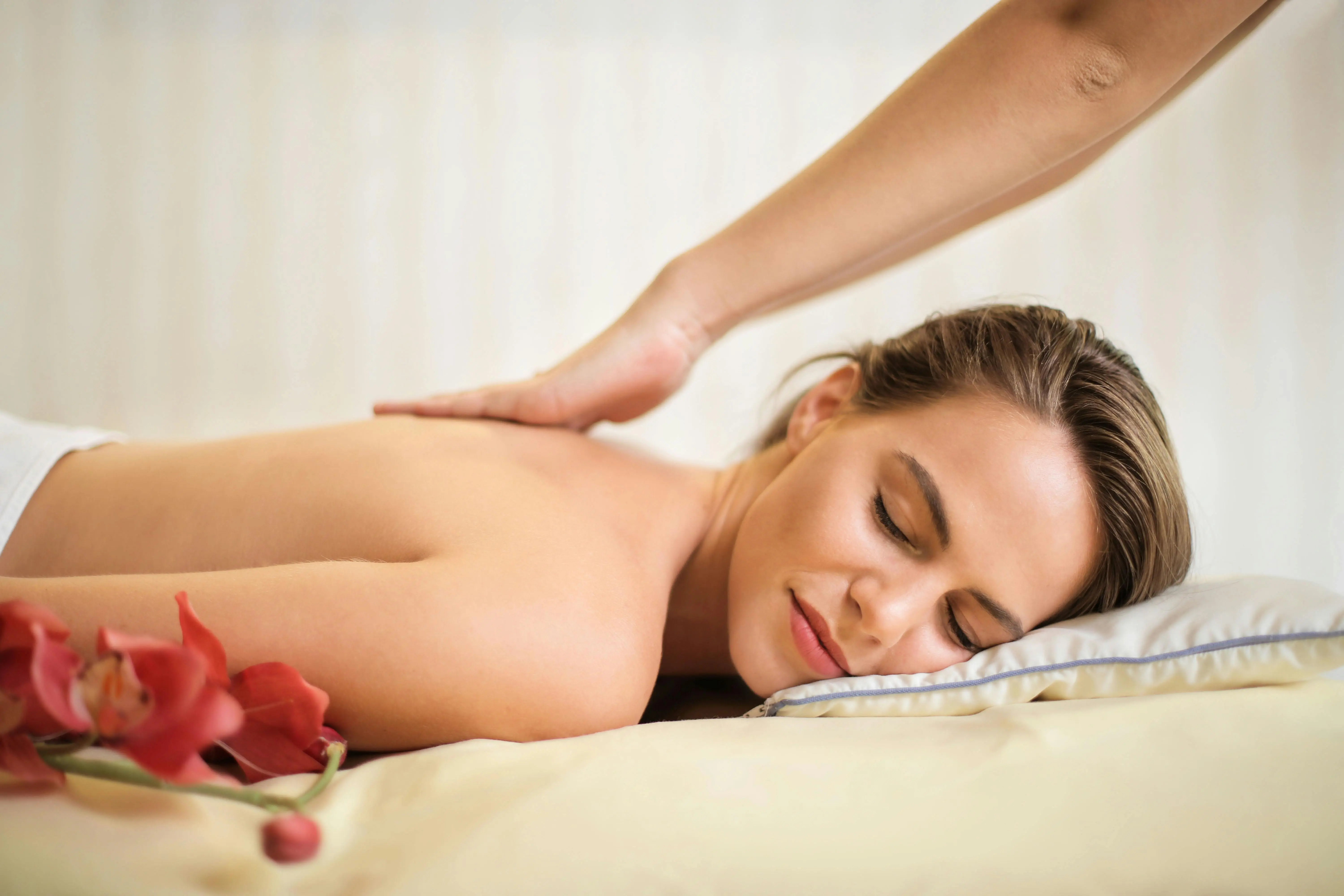 An image of a relaxing massage